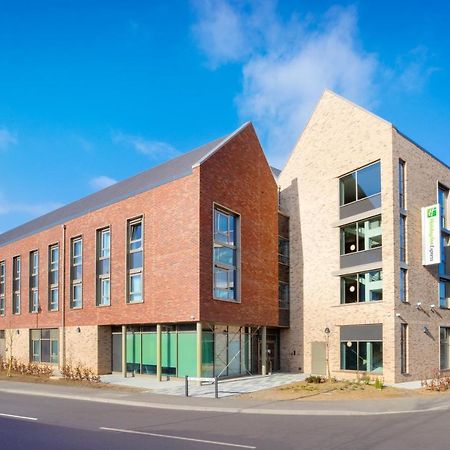 Holiday Inn Express Cambridge West - Cambourne By Ihg Екстериор снимка